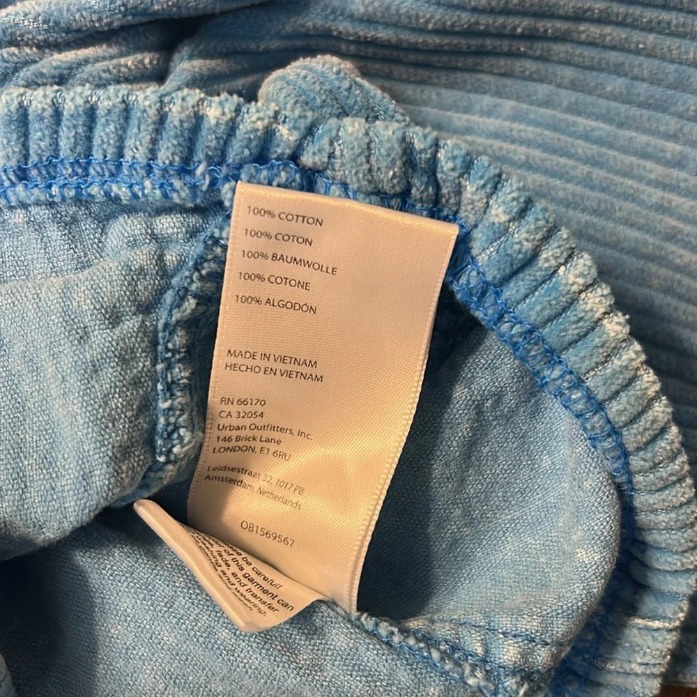 BDG Carissa Corduroy Cropped Jacket Blue Button Closure Size XS 100% Cotton - Picture 11 of 11